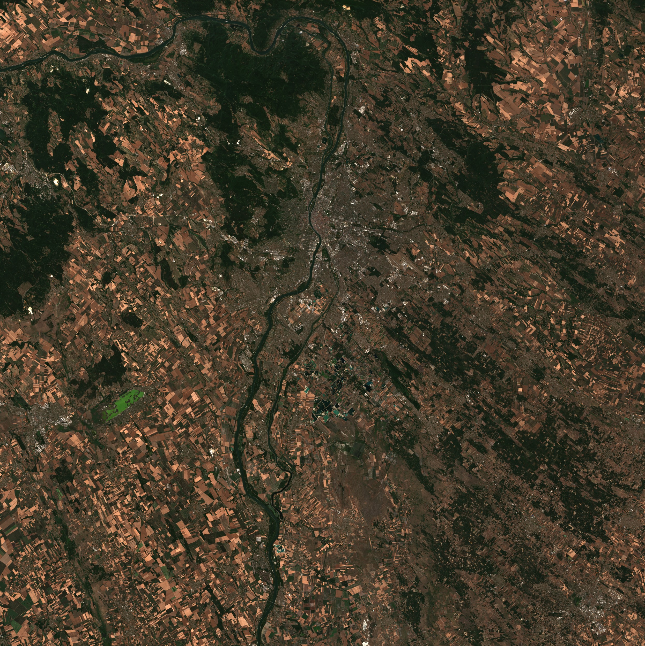 Budapest, Közép-Magyarország, Magyarország - Jun 29, 2026